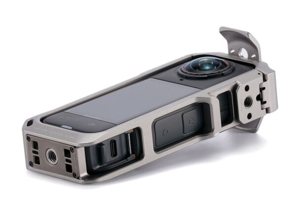 Tilta TA-T90-FCC-TG Insta360 X5 için Tam Kamera Kafesi – Titanyum Gri