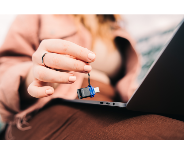 VERBATIM 49966 - 32GB DUAL USB 3.2 GEN 1 USB-C/USB-A DRIVE