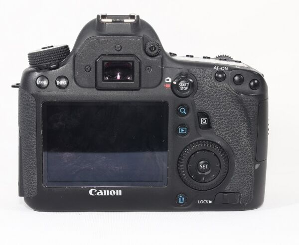 Canon EOS 6D Body DSLR Fotoğraf Makinesi 2.el Temiz 42 Shutter