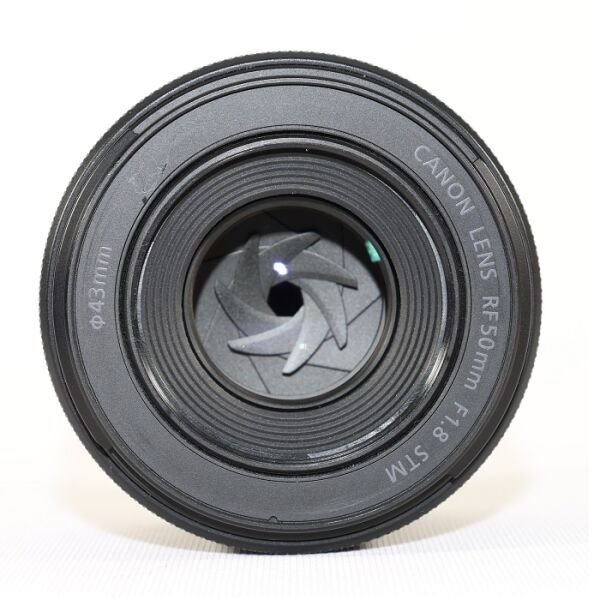 Canon RF 50mm f/1.8 STM Lens (2.EL Çook Temiz)