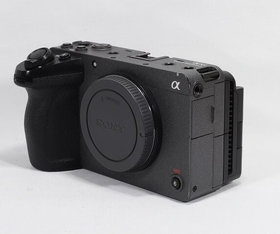 Sony FX30 Sinema Kamerası (2.EL Çok Temiz)