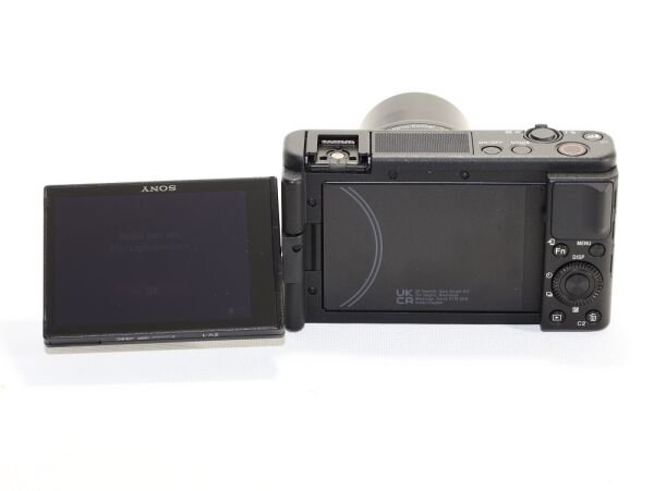 Sony ZV-1 Vlog Fotoğraf Makinesi (2.EL Çok Temiz)