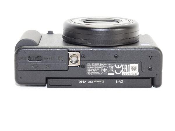 Sony ZV-1 Vlog Fotoğraf Makinesi (2.EL Çok Temiz)