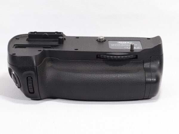 PDX Nikon D600 D610 Batarya Grip (2.el Çalışır Durumda)