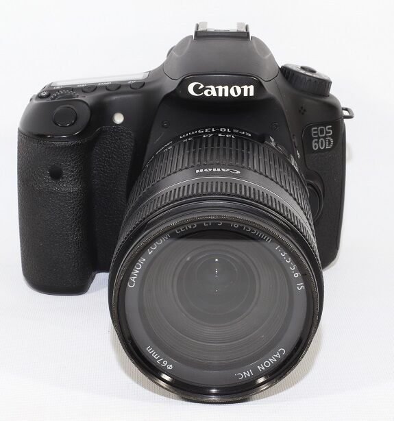 Canon EOS 60D + 18-135mm Lens DSLR (2.el Temiz)