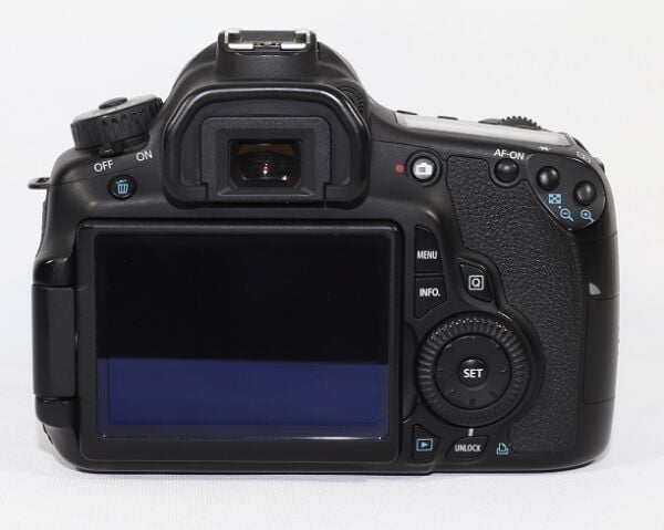 Canon EOS 60D + 18-135mm Lens DSLR (2.el Temiz)