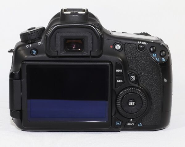 Canon EOS 60D + 18-135mm Lens DSLR (2.el Temiz)