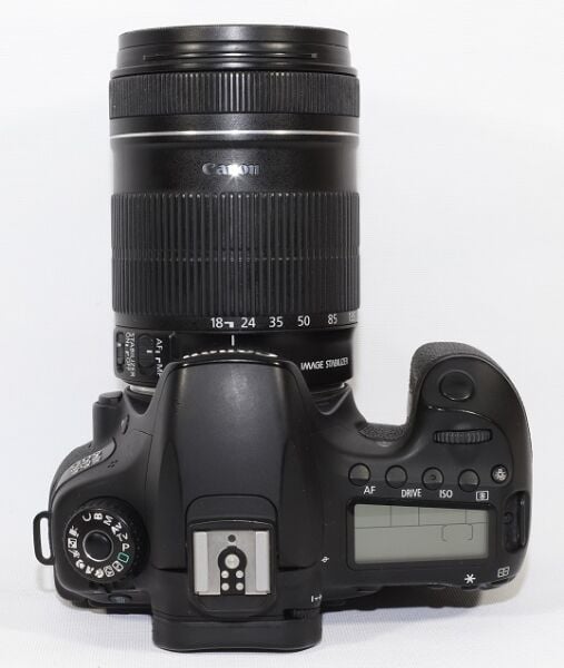 Canon EOS 60D + 18-135mm Lens DSLR (2.el Temiz)