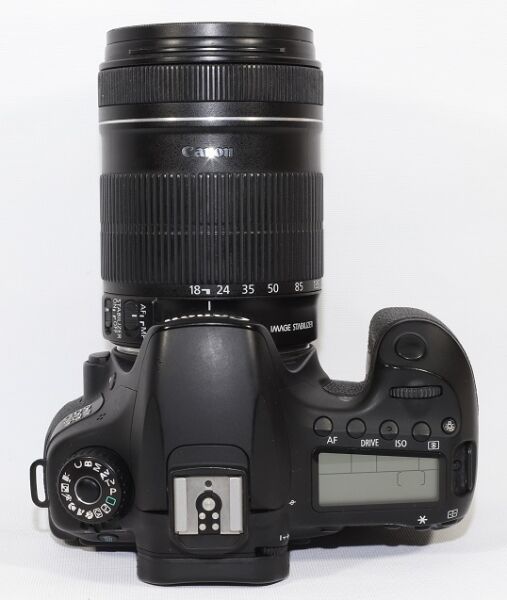 Canon EOS 60D + 18-135mm Lens DSLR (2.el Temiz)