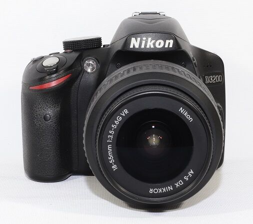 Nikon D3200 + 18-55mm VR (2.el Temiz)