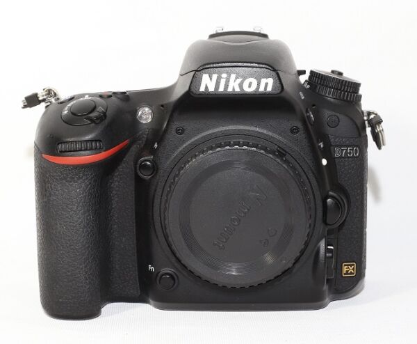 Nikon D750 Body DSLR  (2.el Temiz)