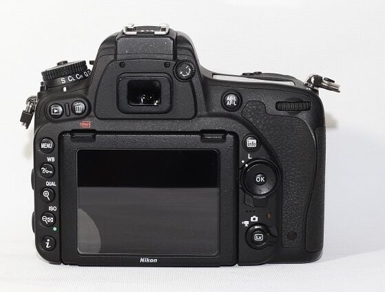 Nikon D750 Body DSLR  (2.el Temiz)