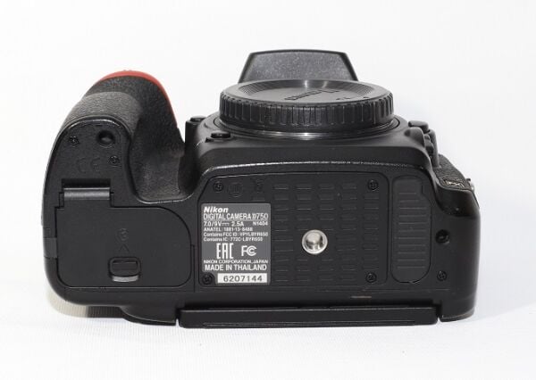 Nikon D750 Body DSLR  (2.el Temiz)