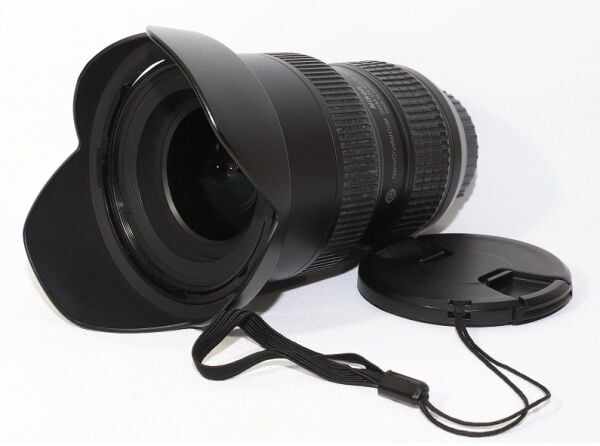 Nikon AF-S Nikkor 16-35mm f-4G ED VR Lens (Temiz 2.El Lens)