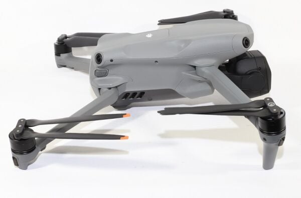 DJI Air 3S Fly More Combo RC 2 Kumandalı Drone (2. EL Çok Temiz  SHGM Kayıtlıdır)