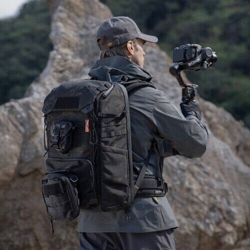 PGYTECH OneMo Tactical Camera/Drone Backpack (Dark Night Camo, 35 L) – Çok Amaçlı Kamera & Drone Sırt Çantası