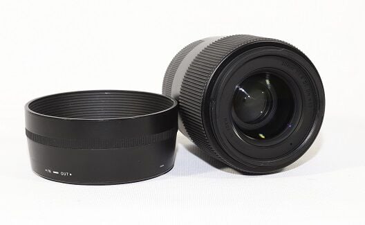 Sigma 30mm f/1.4 DC DN  Lens (Sony E) (2.EL Çok Temiz)