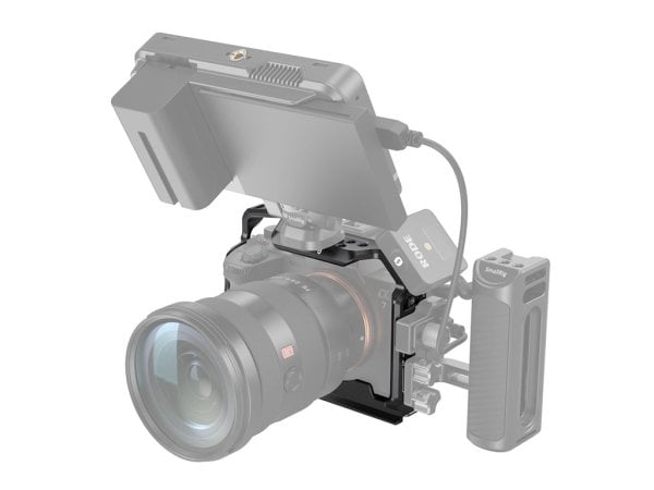 SmallRig 3667C Sony A7 V / A7 IV / A7RIV A7R5 / A7SIII / A1 İçin Kafes