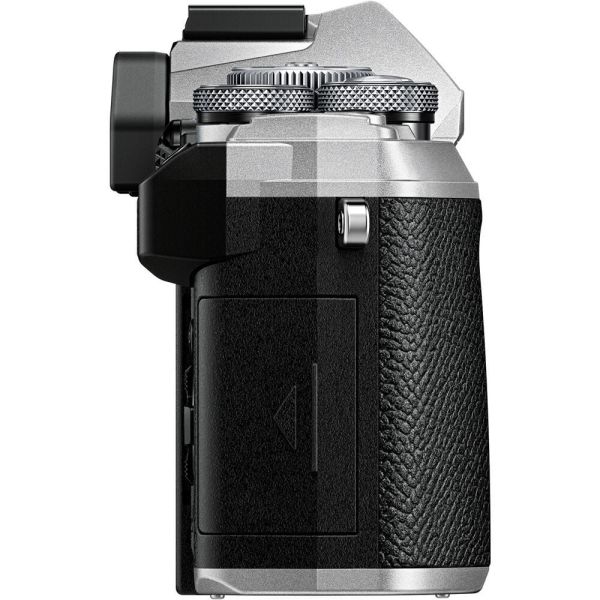 OLYMPUS OM SYSTEM OM-5 SILVER 12-45  PRO KIT V210022SE000