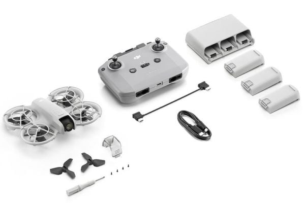 DJI Neo Fly More Combo