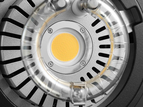 Godox DP800 III V / DP400 III V 4'lü Paraflaş Kit (LED Model Lambalı)