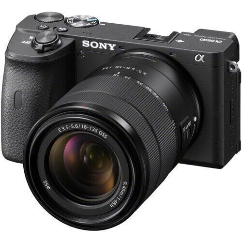 Sony α6600 (ILCE‑6600M/B) – Kit Şekilde (18‑135 mm)