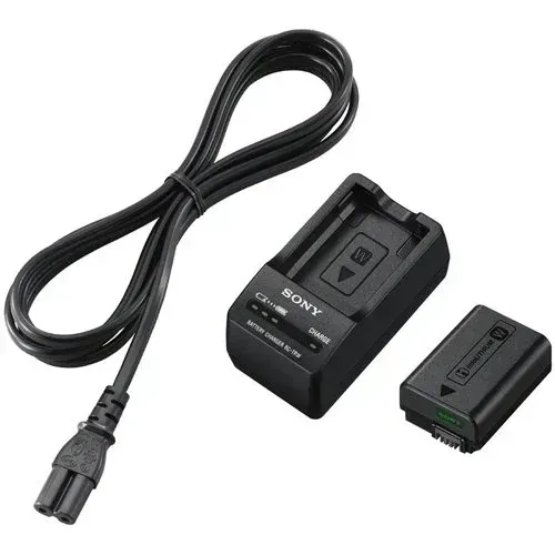 Sony ACCTRW Seyahat Şarj Kiti (NP-FW50 Batarya + Şarj Cihazı)