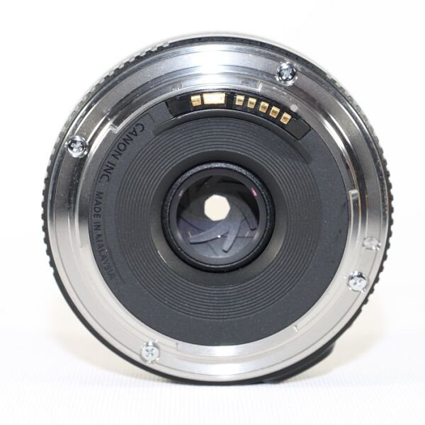 Canon EF 40mm f/2.8 STM Lens (2.EL Çok Temiz)