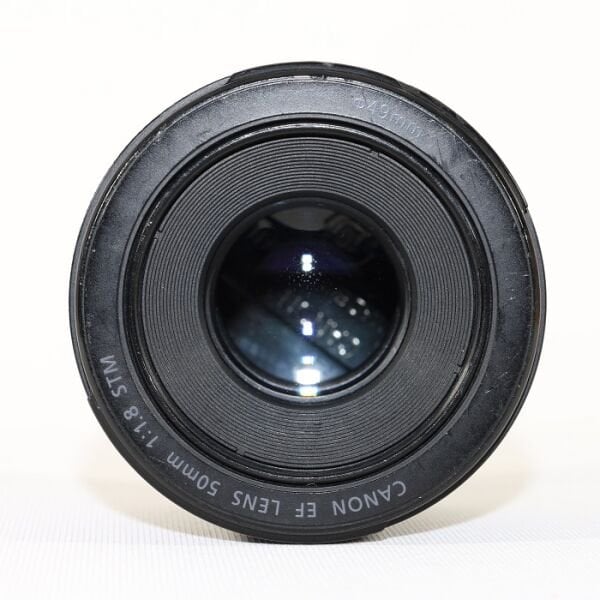 Canon EF 50mm f/1.8 STM Lens (2.EL Çok Temiz)