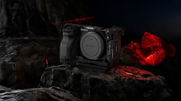 Tilta TA-T54-A-B Sony A6700 İçin Kafes Kiti