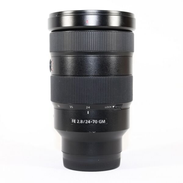 Sony FE 24-70mm f/2.8 GM Lens (2. EL Çok Temiz)