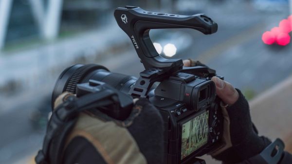 Tilta TA-T17-FCC-G Sony A7 / A7 II / A7 III / A7S / A7S II / A7R / A7R II / A7R III / A7R IV / A9 İçin Kamera Kafesi